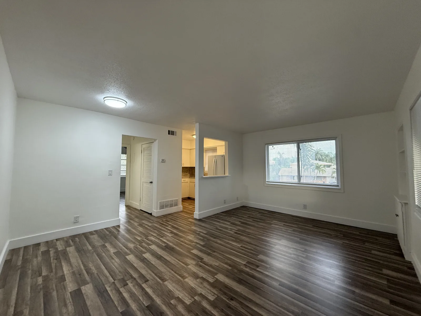 1181 NE 23 Ter #11 — 1BR/1BA apartment photo 1