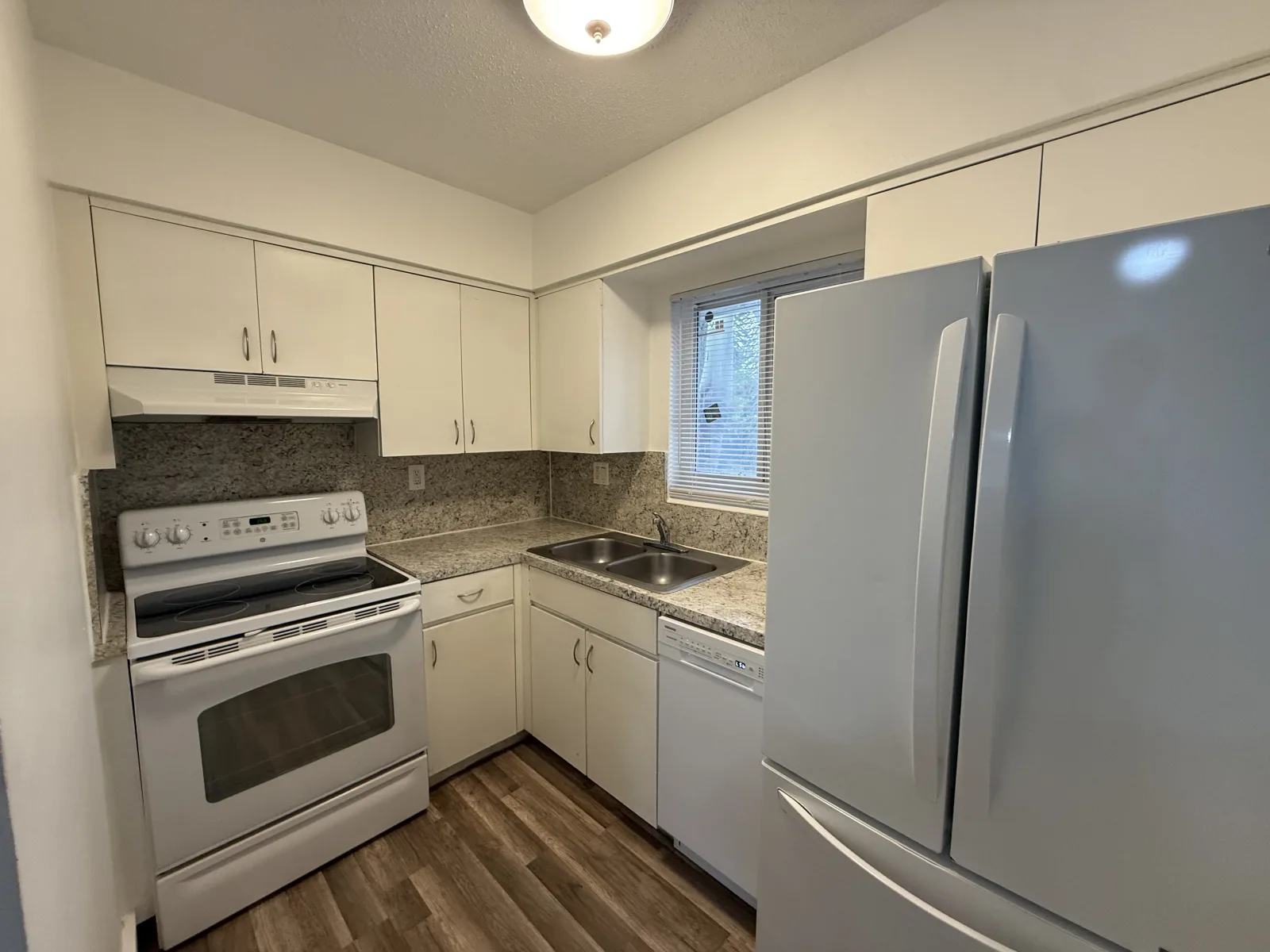 1181 NE 23 Ter #11 — 1BR/1BA apartment photo 3