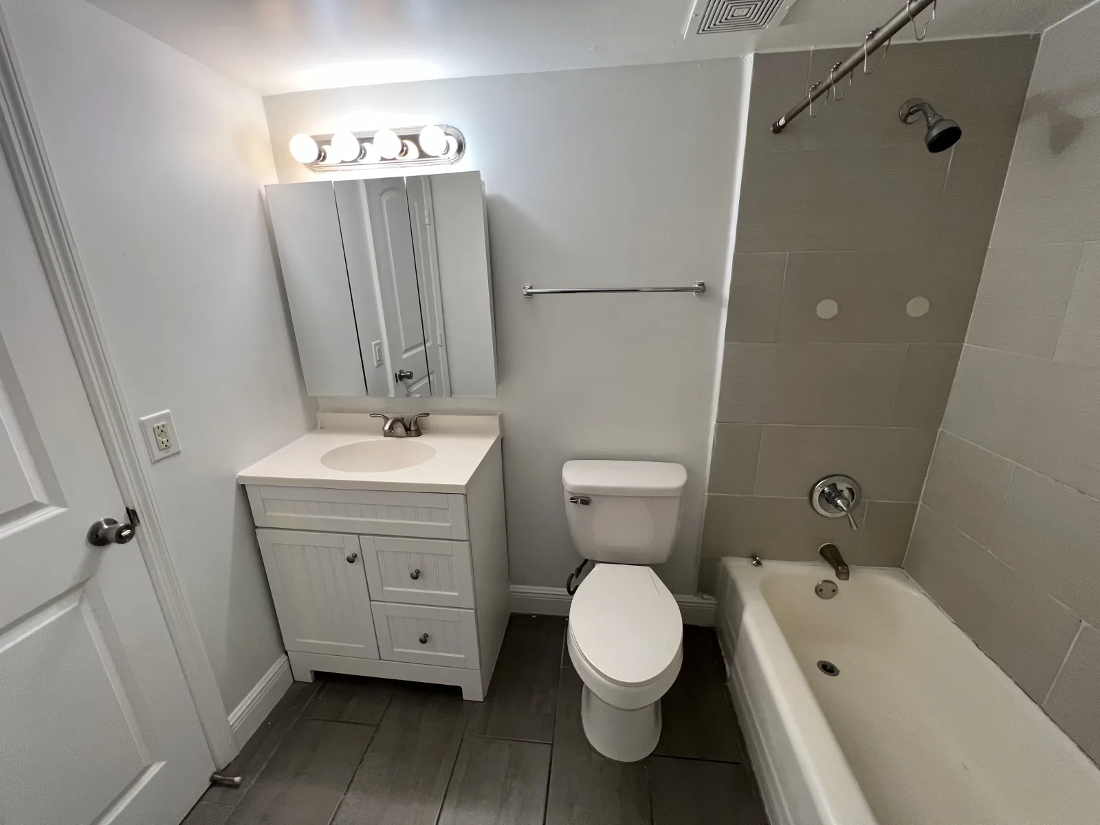 1181 NE 23 Ter #2 — 1BR/1BA apartment photo 7