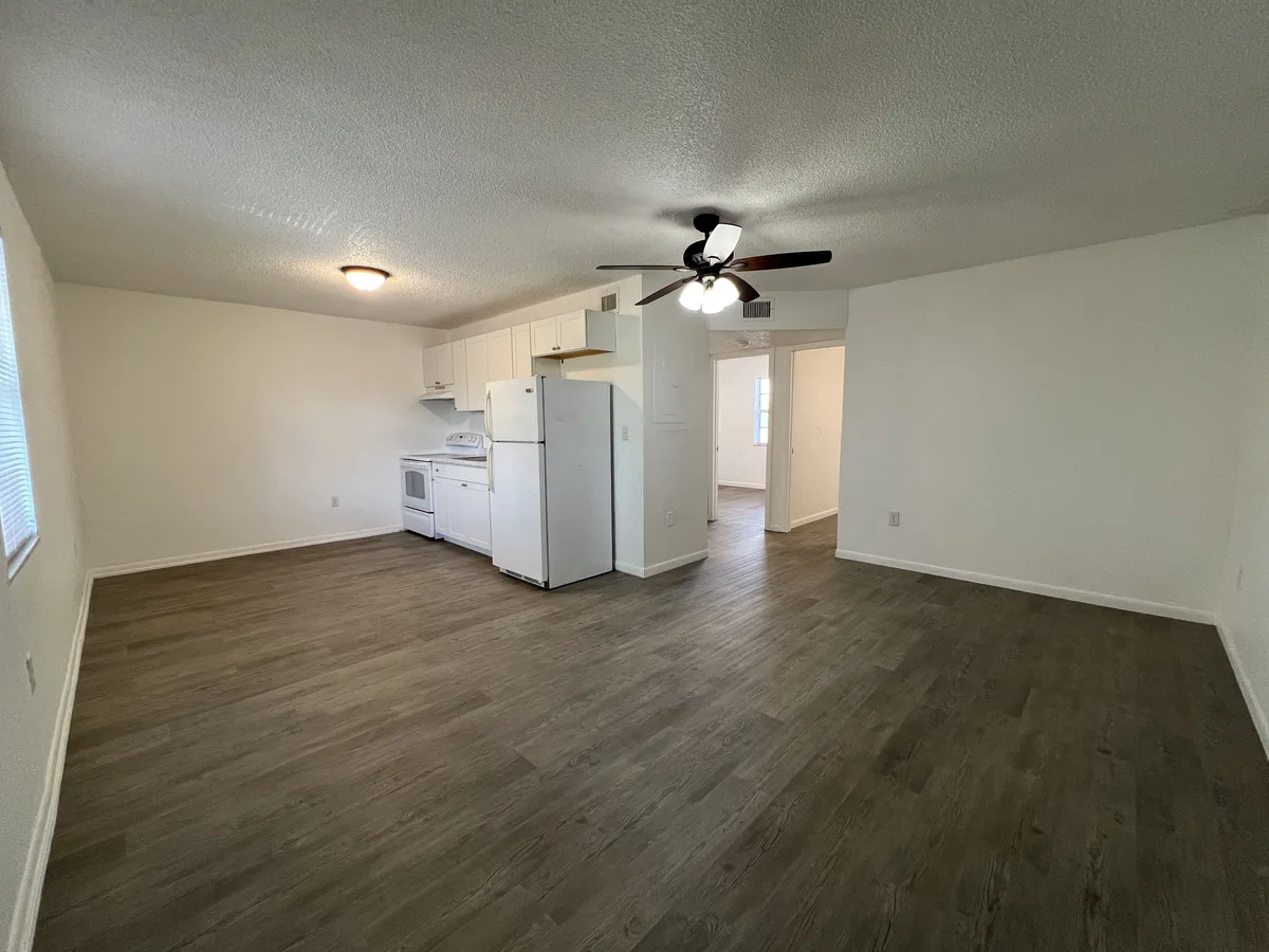 1300 NW 2 Ave #10 — 2BR/1BA apartment photo 1