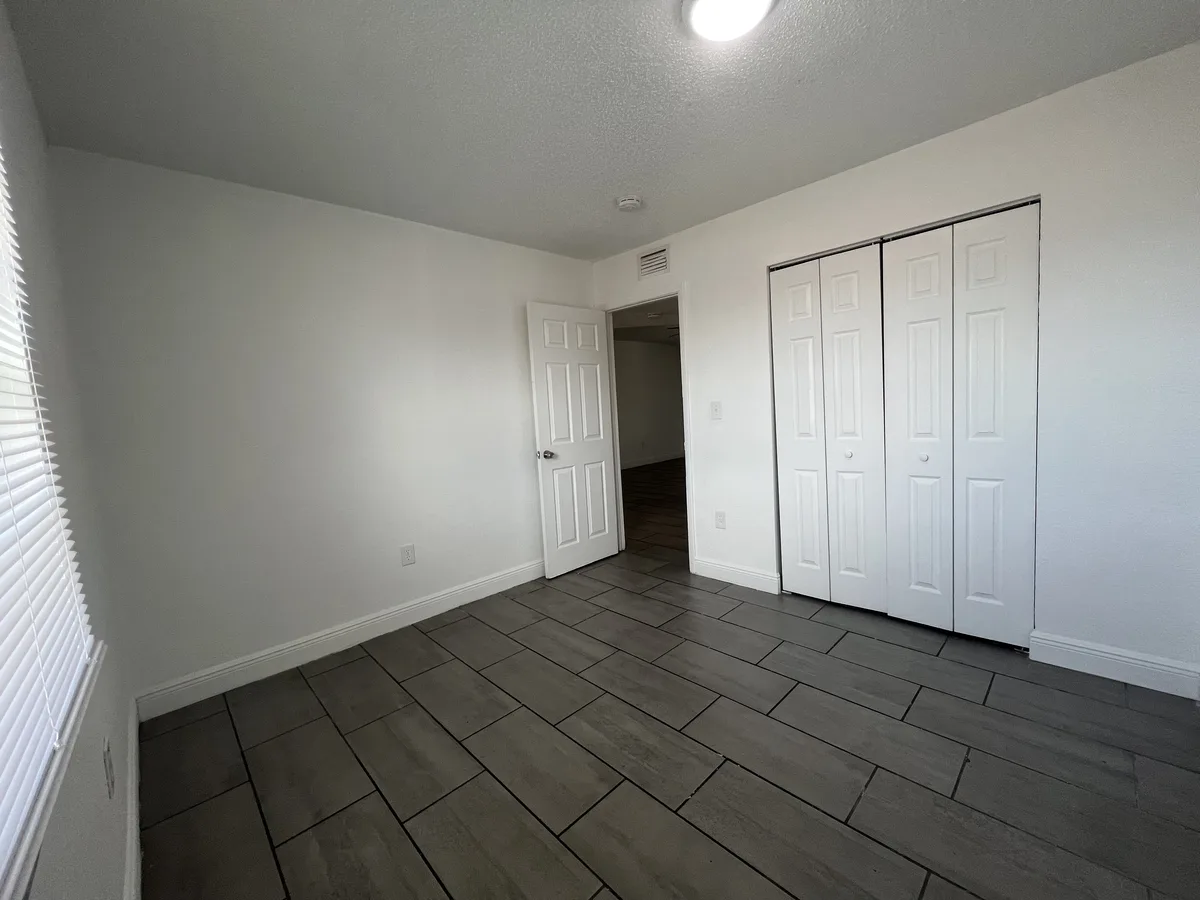 1300 NW 2 Ave #14 — 2BR/1BA apartment photo 6